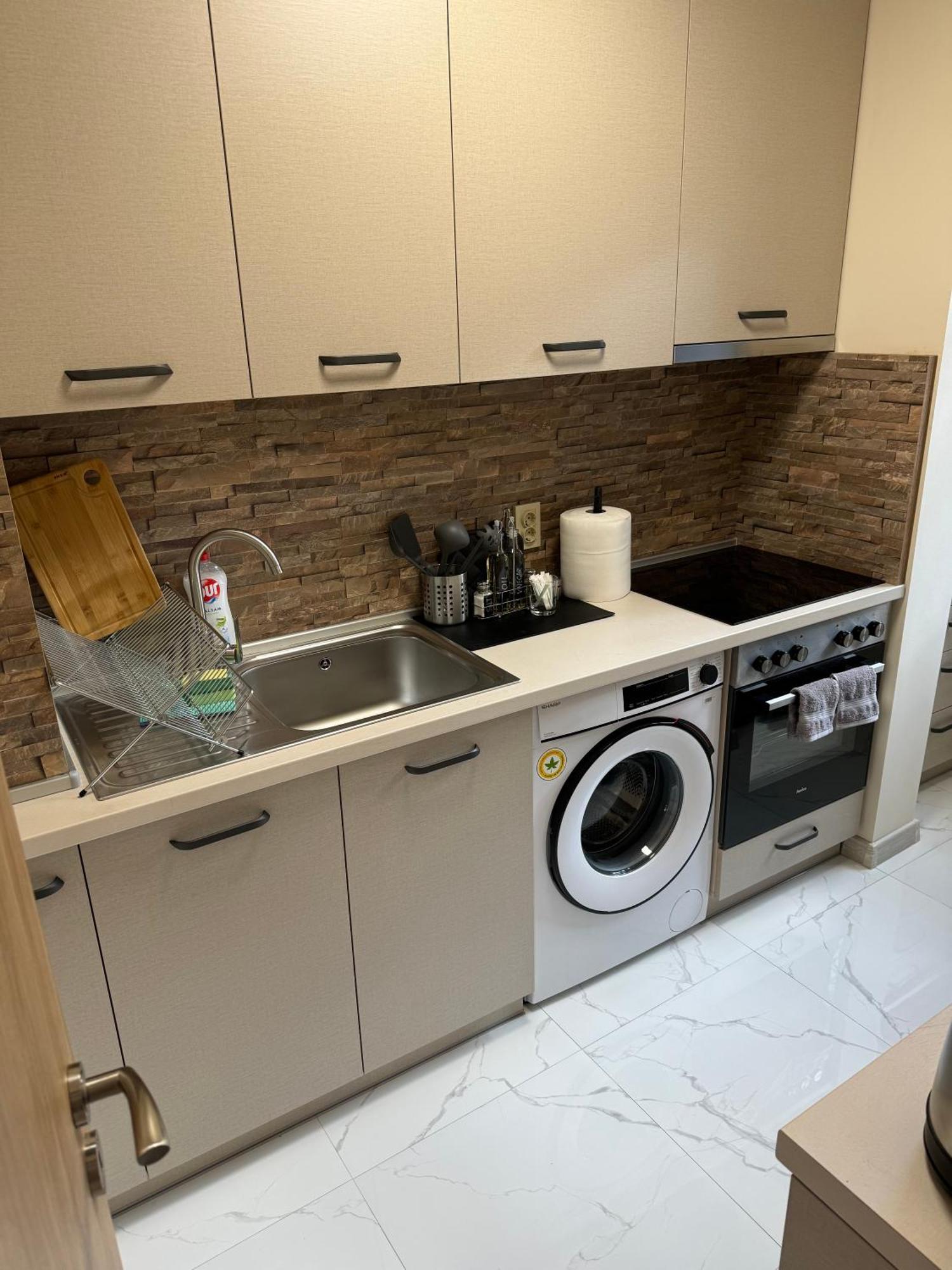 Refurbished Apartment In A Quiet Area София Екстериор снимка